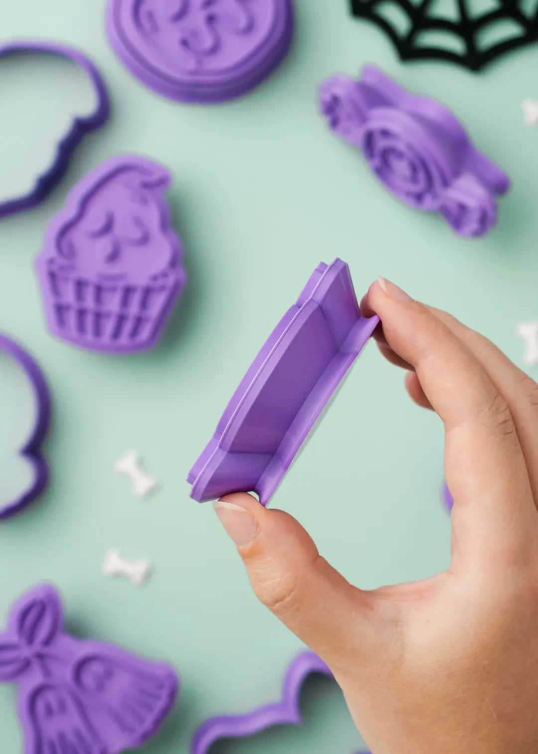 Ergonomic design. Our cookie stamps feature a thoughtfully designed handle for a comfortable and secure grip.